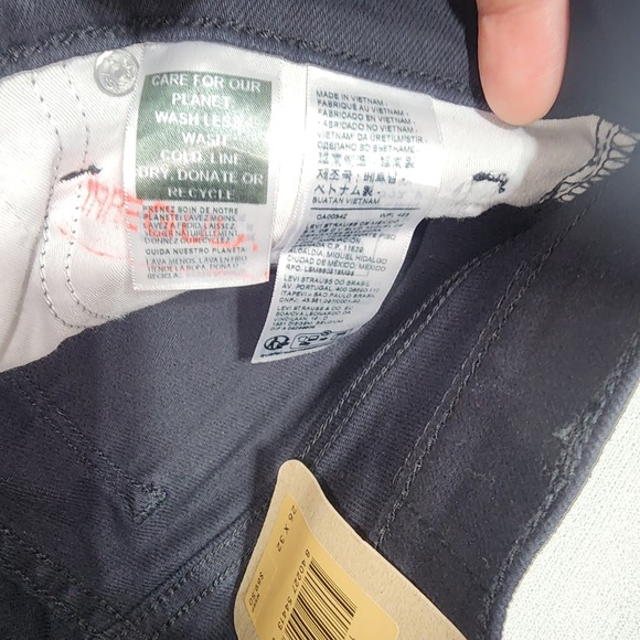 Levi's 311 shaping skinny mid rise jeans 26x32 woman's - Picture 4 of 7